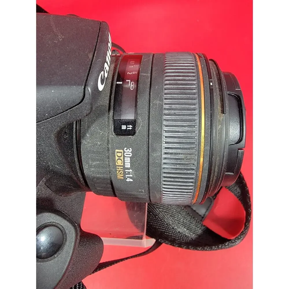Canon EOS Rebel T7 DSLR Camera Sigma 30mm f/1.4 Lens Strap New Battery & Charger